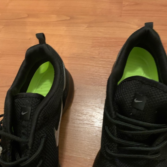 NIKE Rosherun Running Walking Shoes Women’s Size 11 Black - Picture 7 of 13